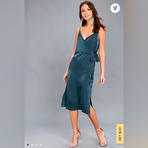 Lulu’s // JOA Fall in Love Satin Midi Wrap Dress